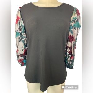 80 Park LS Blouse with Sheet Sleeves with Stems and Roses Women’s Medium